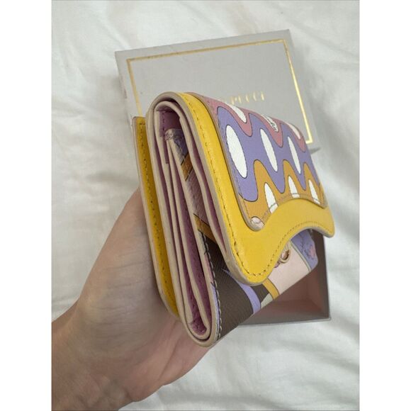 Emilio Pucci Tri Fold Pouch Wallet W/box - Picture 4 of 16